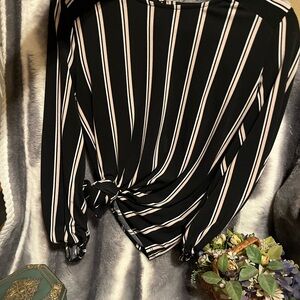 Adrianna Papell Black Stripe Long Sleeve Top